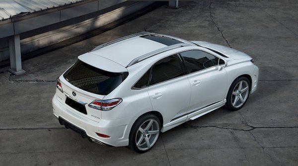 Lexus RX 270 в обвесе Aimgain из Индонезии