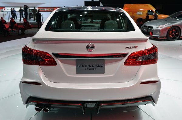 Лос-Анджелес 2013: Nissan Sentra Nismo