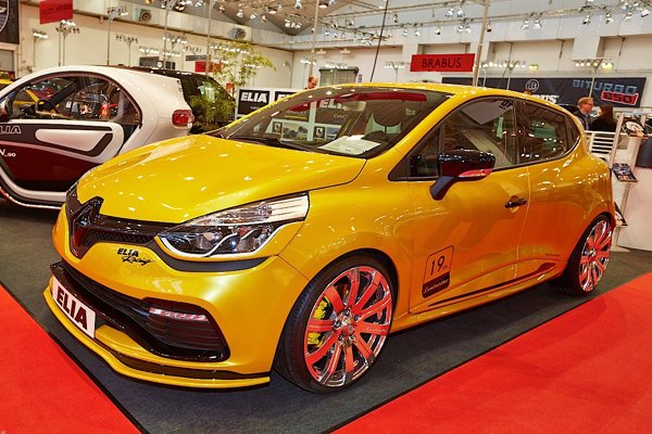 Эссен 2013: Clio RS 200 EDC от Elia Racing