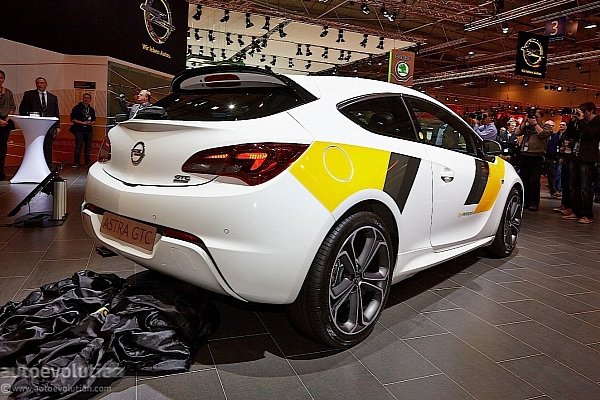 Эссен 2013: Astra GTC Motorsport Package