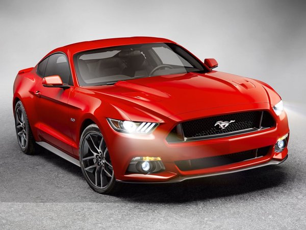 Ford рассекретил новый Mustang 2015 года