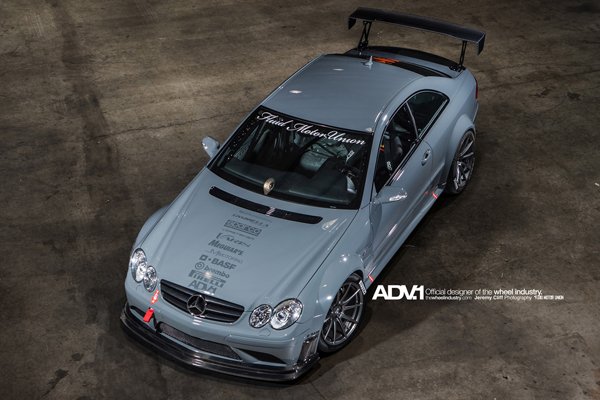 Mercedes CLK63 AMG Black на дисках ADV.1 Wheels