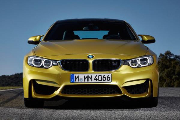 В сети появились официальные фото BMW M3 и M4