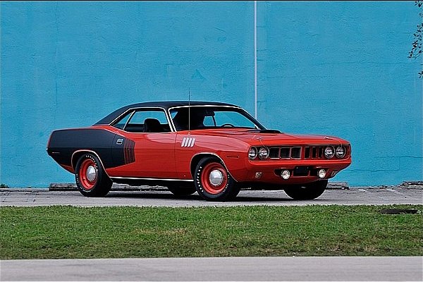 Plymouth Hemi 'Cuda 1971 года уйдет с молотка 