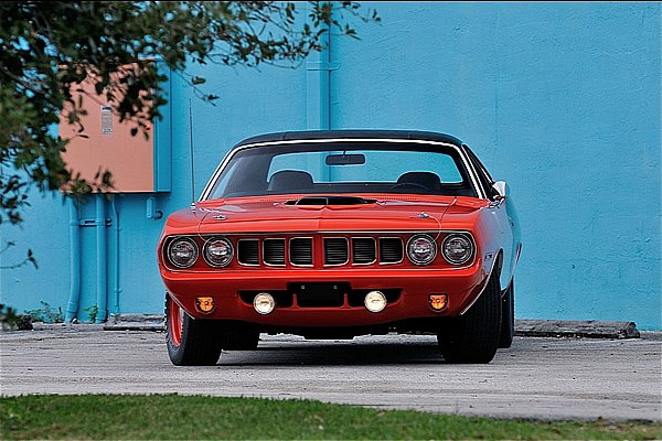 Plymouth Hemi 'Cuda 1971 года уйдет с молотка 