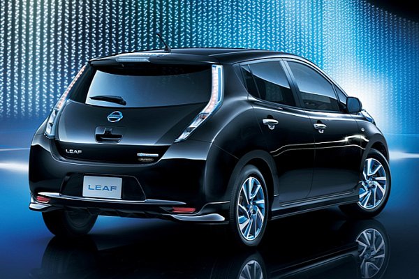 Электрокар Nissan Leaf получил опциональный обвес 