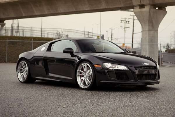 Audi R8 V8 на дисках PUR Wheels от SR Auto Group