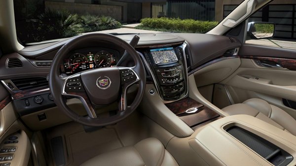 Cadillac Escalade 2015 станет более люксовым 