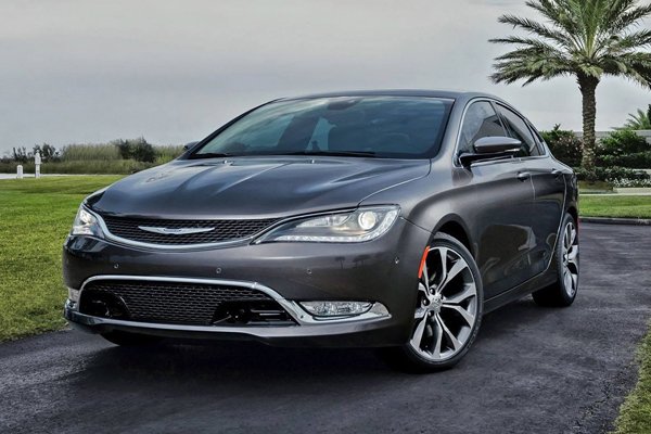 В Детройте покажут новое поколение Chrysler 200