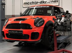 Mcchip-dkr оснастил MINI Cooper JCW 2,0-литровым мотором TFSI