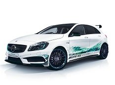 Mercedes-Benz представил A45 AMG Petronas Green Edition