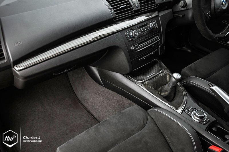 BMW 1-Series с 3,0-литровым мотором N54 от Privat Auto Garage