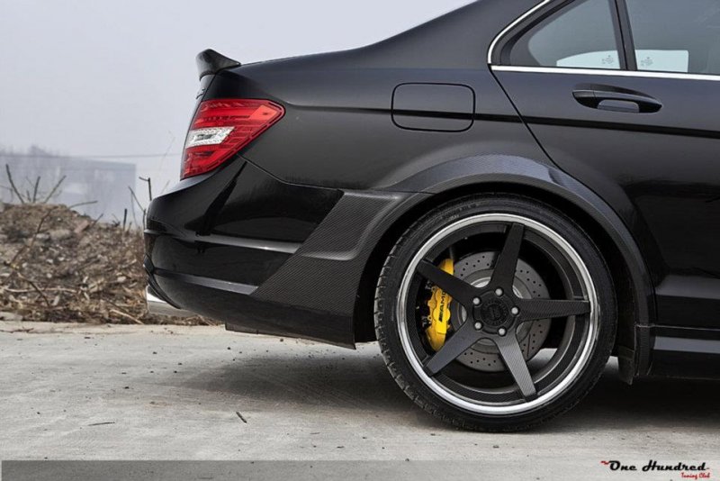 Mercedes-Benz C63 AMG от RENNtech