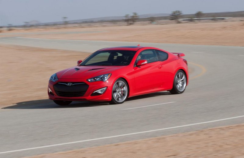 Hyundai слегка обновил Genesis Coupe на 2014-й год