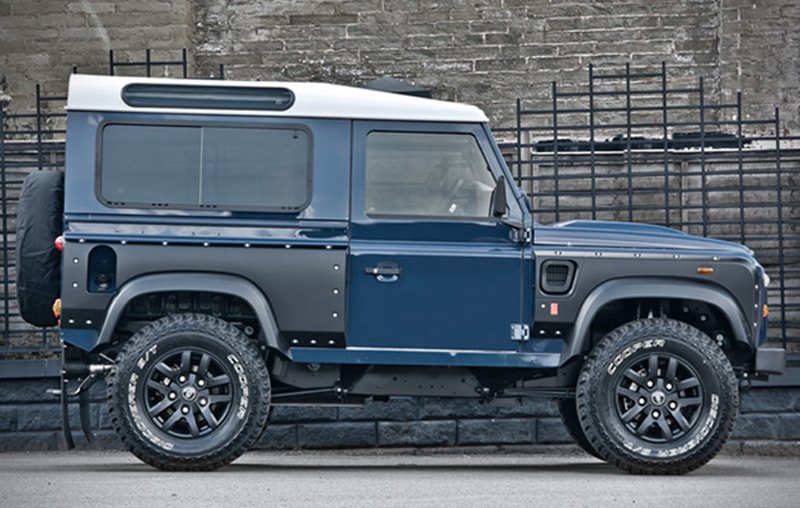 A. Kahn Design построил 500-сильный Chelsea Longnose