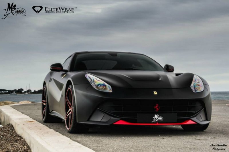 Черный матовый Ferrari F12 Berlinetta от Elite Wrap