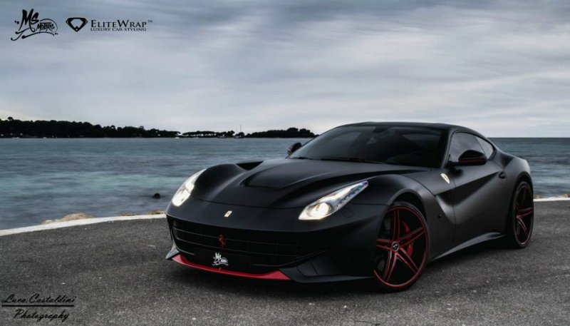 Черный матовый Ferrari F12 Berlinetta от Elite Wrap