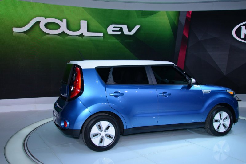 Чикаго 2014: Kia представила электрический кроссовер Soul EV 