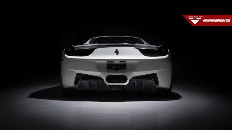 Привлекательный Ferrari 458 Italia от ателье Vorsteiner