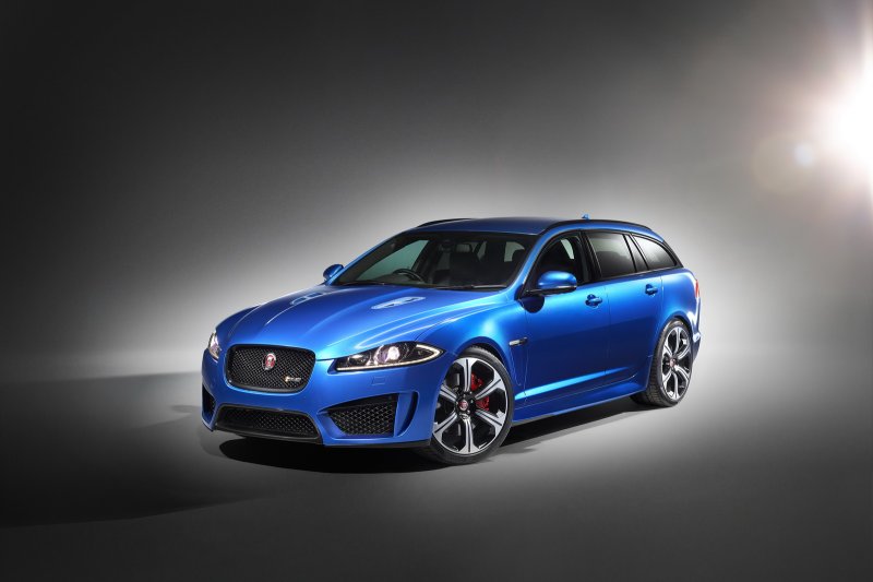 Jaguar рассекретил спортивный универсал XFR-S Sportbrake