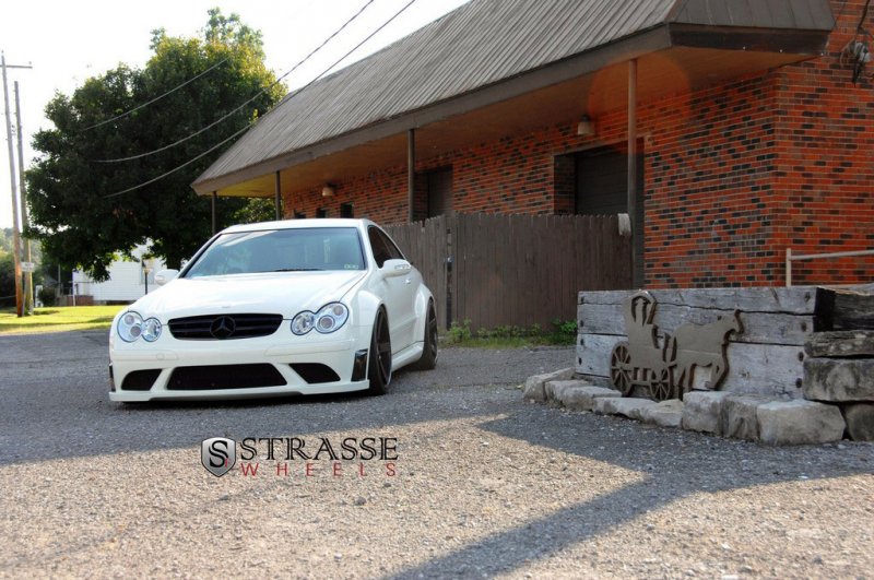 Mercedes-Benz CLK63 AMG Black Series на дисках Strasse Wheels