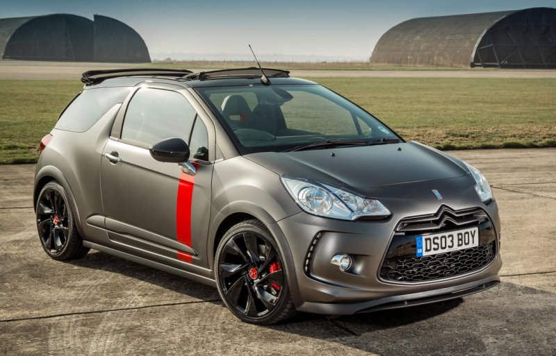 Citroen выпустил 100 экземпляров DS3 Cabrio Racing