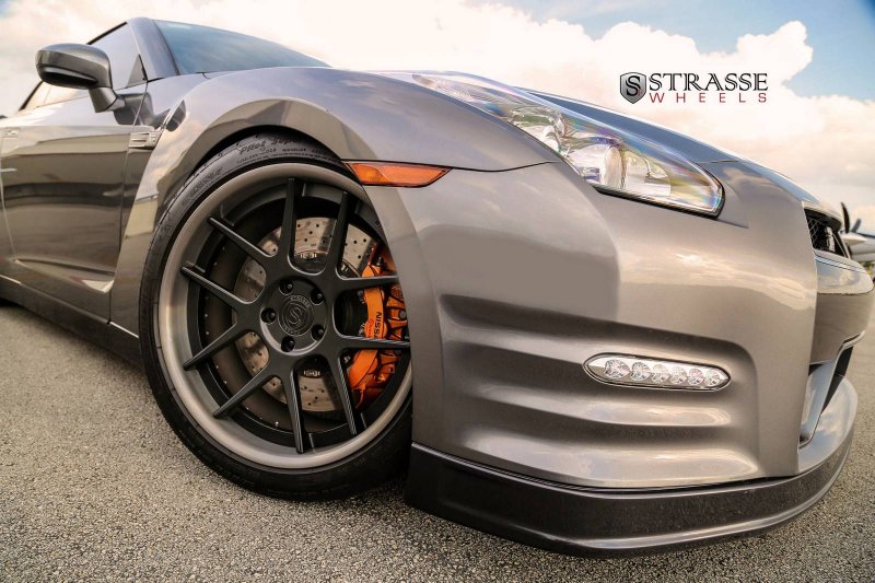 Nissan GT-R Black Edition от AMS Performance и Strasse Wheels