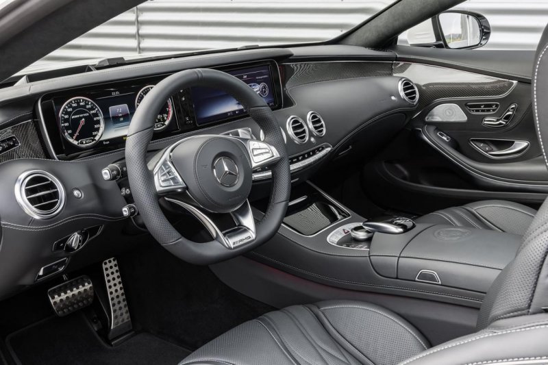 Mercedes-Benz рассекретил спорткупе S63 AMG Coupe 