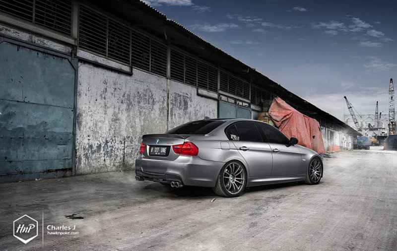 Дуэт эксклюзивных BMW 3-Series E90 из Индонезии