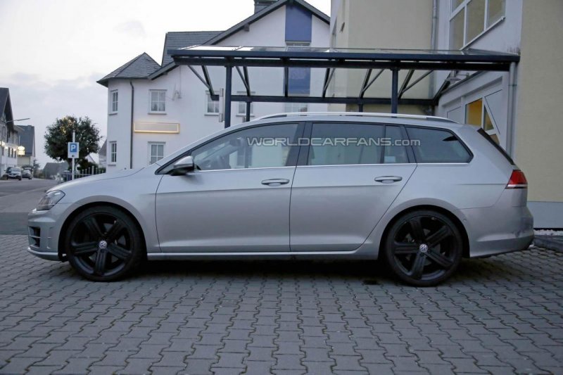 Фотошпионы заметили тестовый Volkswagen Golf R Estate