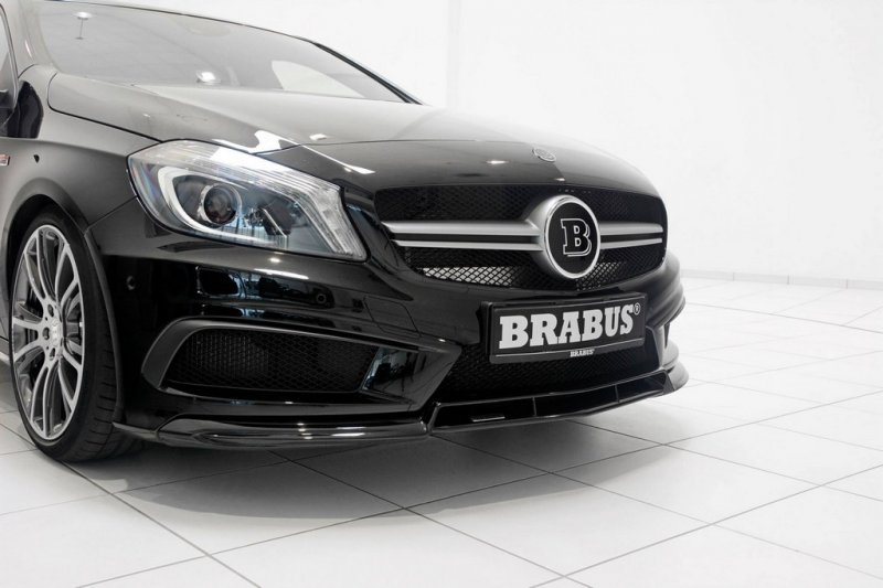 Brabus поработал над экстерьером и мотором Mercedes A45 AMG