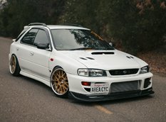 Subaru WRX STI Wagon 2000 в уникальном тюнинге