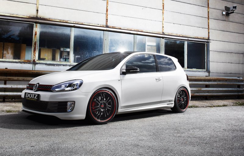 Volkswagen Golf GTI Edition 35 от Dotz Shift