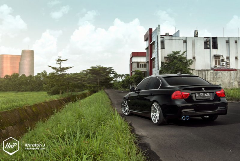 BMW 3-Series (E90) в эксклюзивном индонезийском тюнинге 
