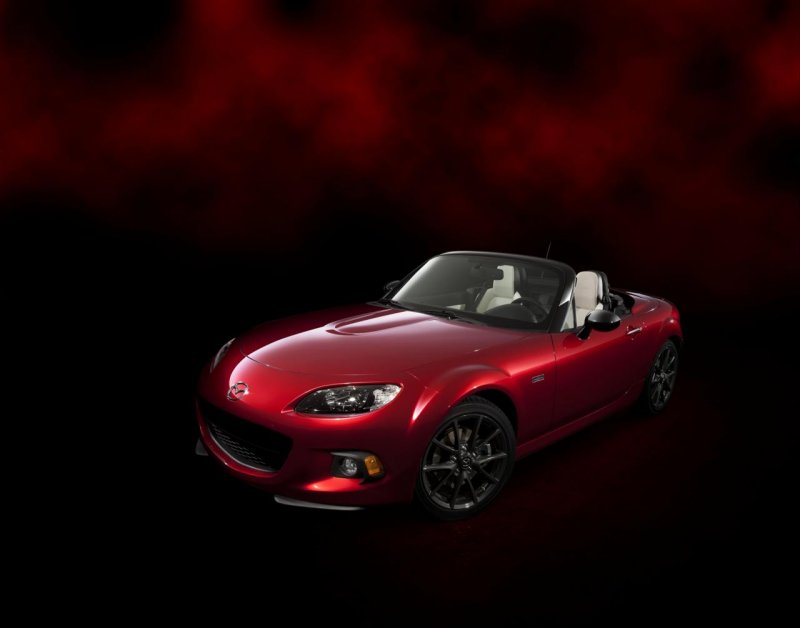 Mazda выпустила юбилейный родстер MX-5 25th Anniversary Edition