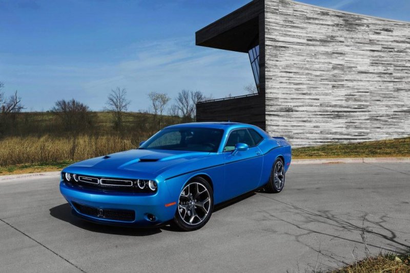 Dodge представил рестайлинговый Challenger