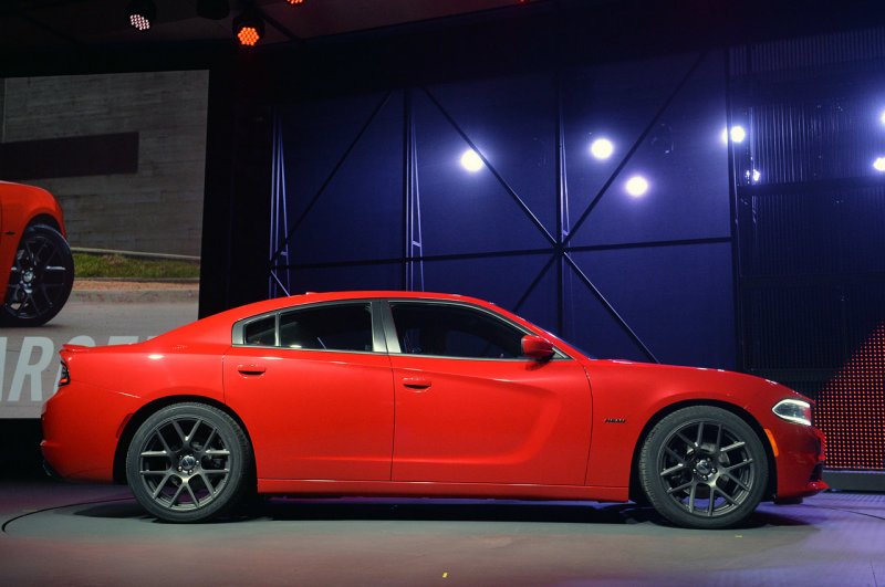 Нью-Йорк 2014: Dodge показал Charger 2015