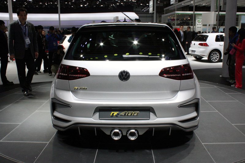 Пекин 2014: Volkswagen показал 400-сильный Golf R 400 Concept