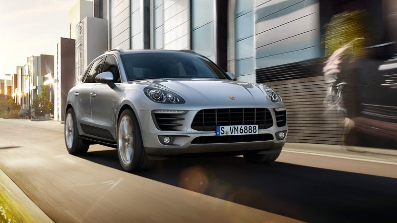 Начальная версия Porsche Macan получила 2,0-литровый турбомотор