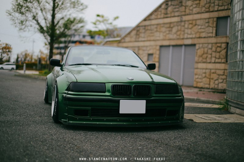 BMW 3-Series (E36) в широком обвесе Liberty Walk