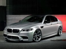 Доработанный BMW M5 (F10) на дисках HRE Wheels