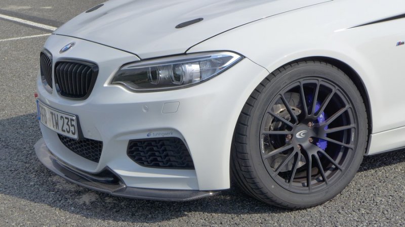 Tuningwerk переоборудовал BMW M235i для езды по треку