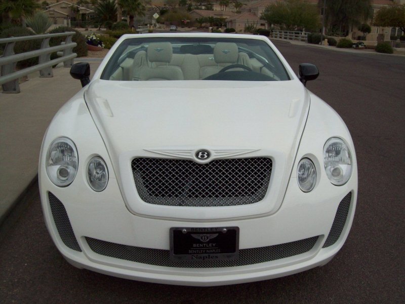 Chrysler Sebring стилизовали под Bentley Continental GTC