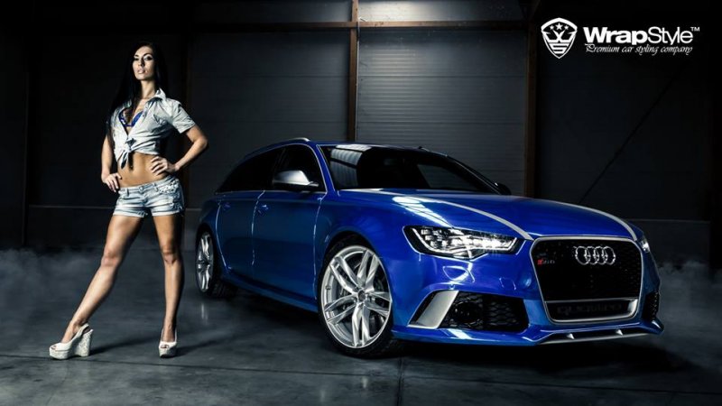 WrapStyle завернул универсал Audi RS6 в синюю хромовую пленку 