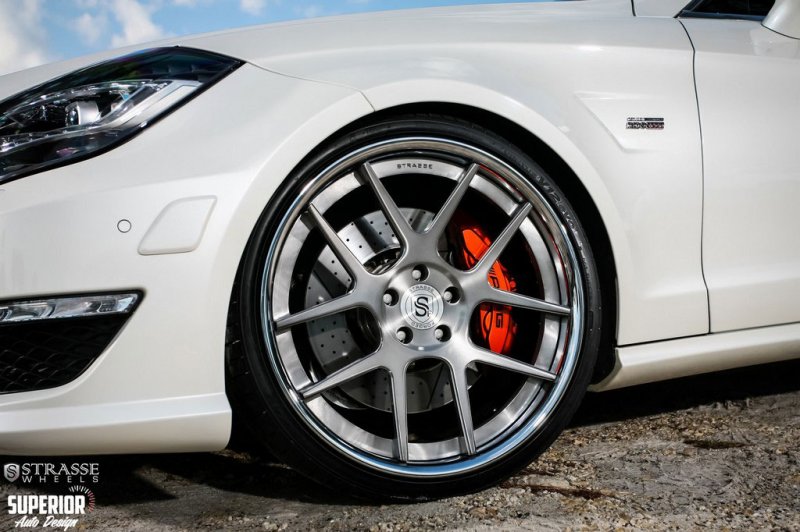 Mercedes-Benz CLS63 AMG от Superior Auto Design и Strasse Wheels