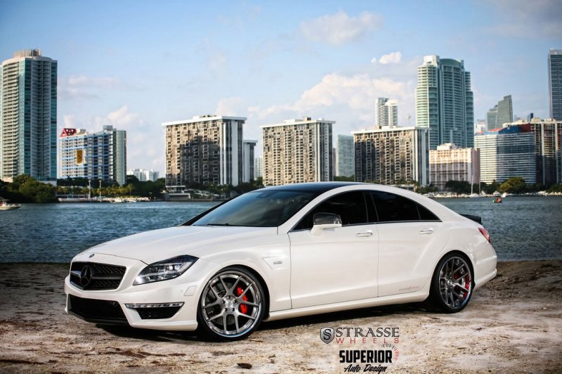 Mercedes-Benz CLS63 AMG от Superior Auto Design и Strasse Wheels