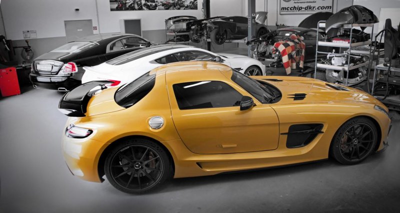 Mcchip-dkr добавил лошадей Mercedes-Benz SLS AMG Black Series 