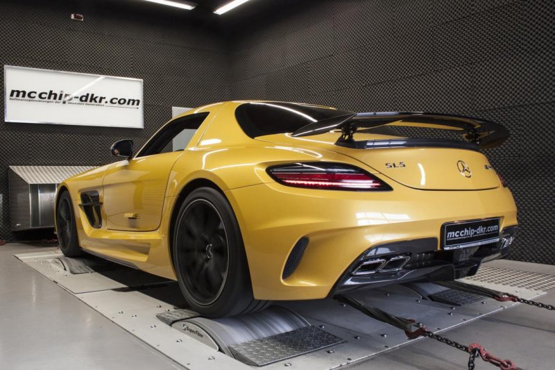 Mcchip-dkr добавил лошадей Mercedes-Benz SLS AMG Black Series 