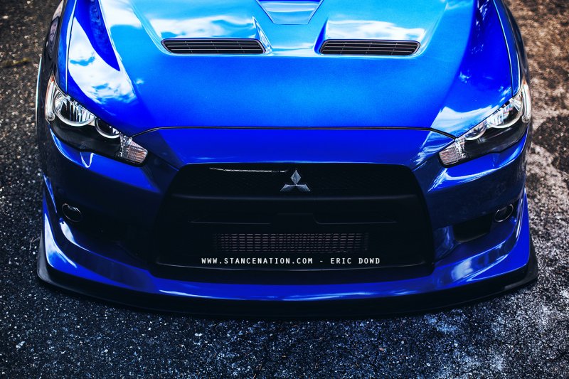 Mitsubishi Lancer Evolution X в легком американском тюнинге