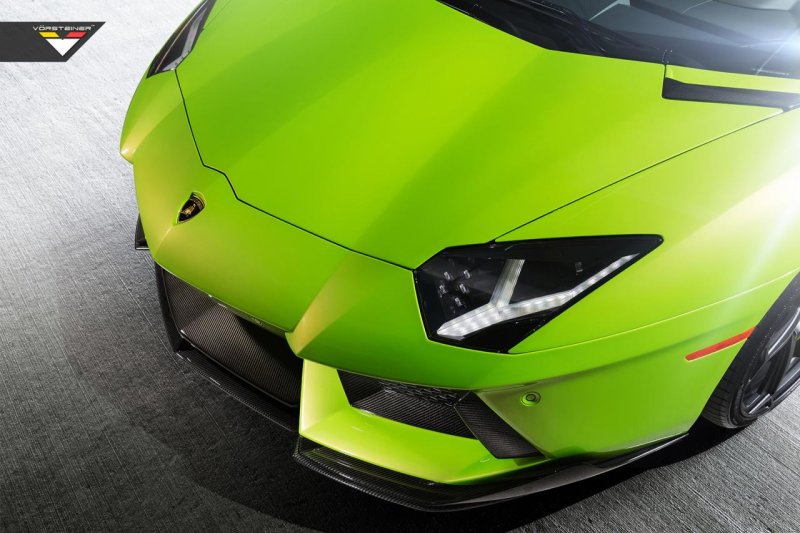 Lamborghini Aventador-V Roadster The Hulk от Vorsteiner